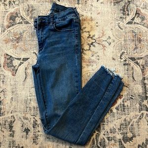 Gap skinny jeans with frayed hem
